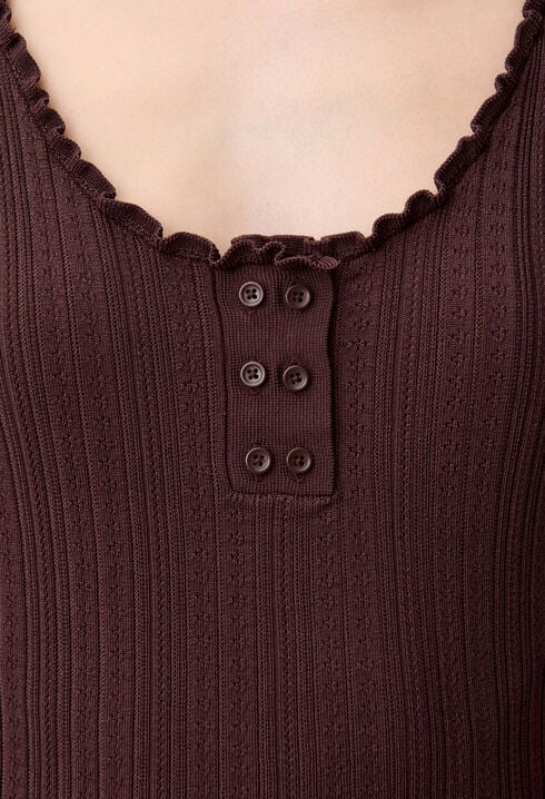 Top de punto calado con volante