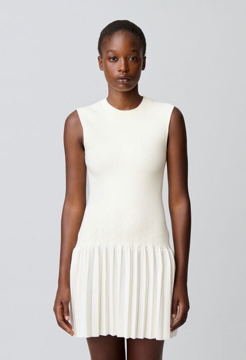 Vestido corto de punto