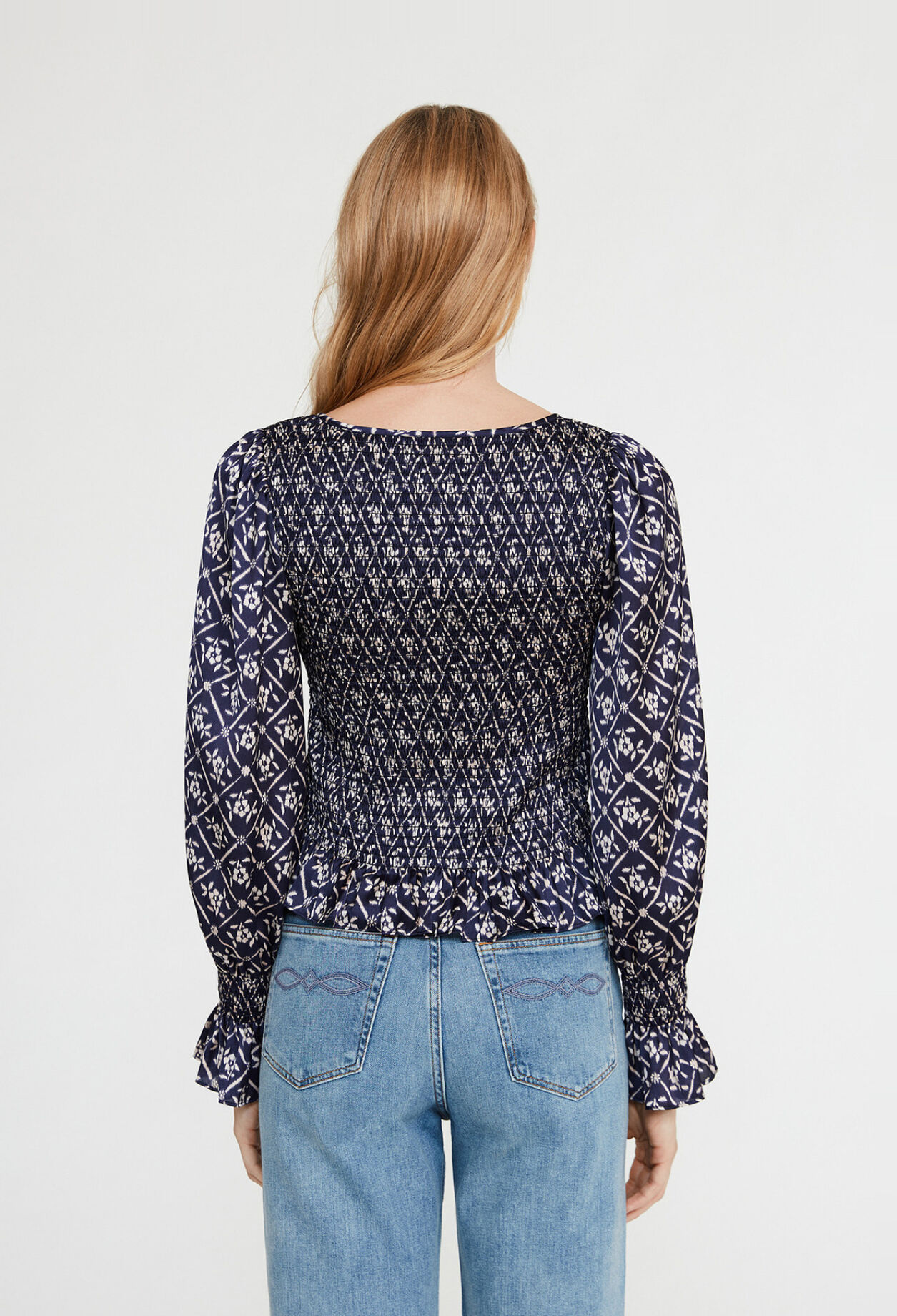 Blusa estampada con escote cuadrado
