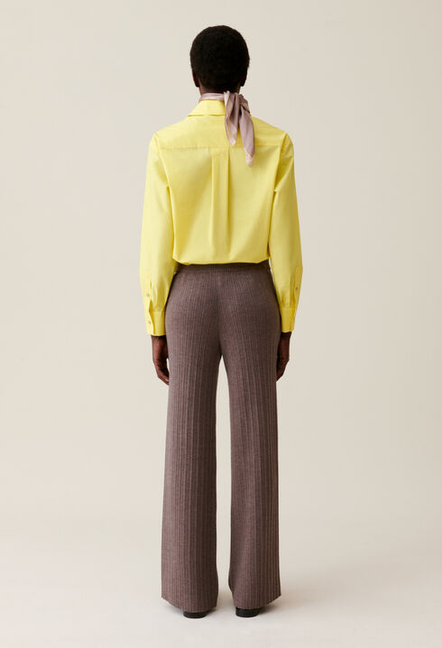Pantalón de punto acampanado
