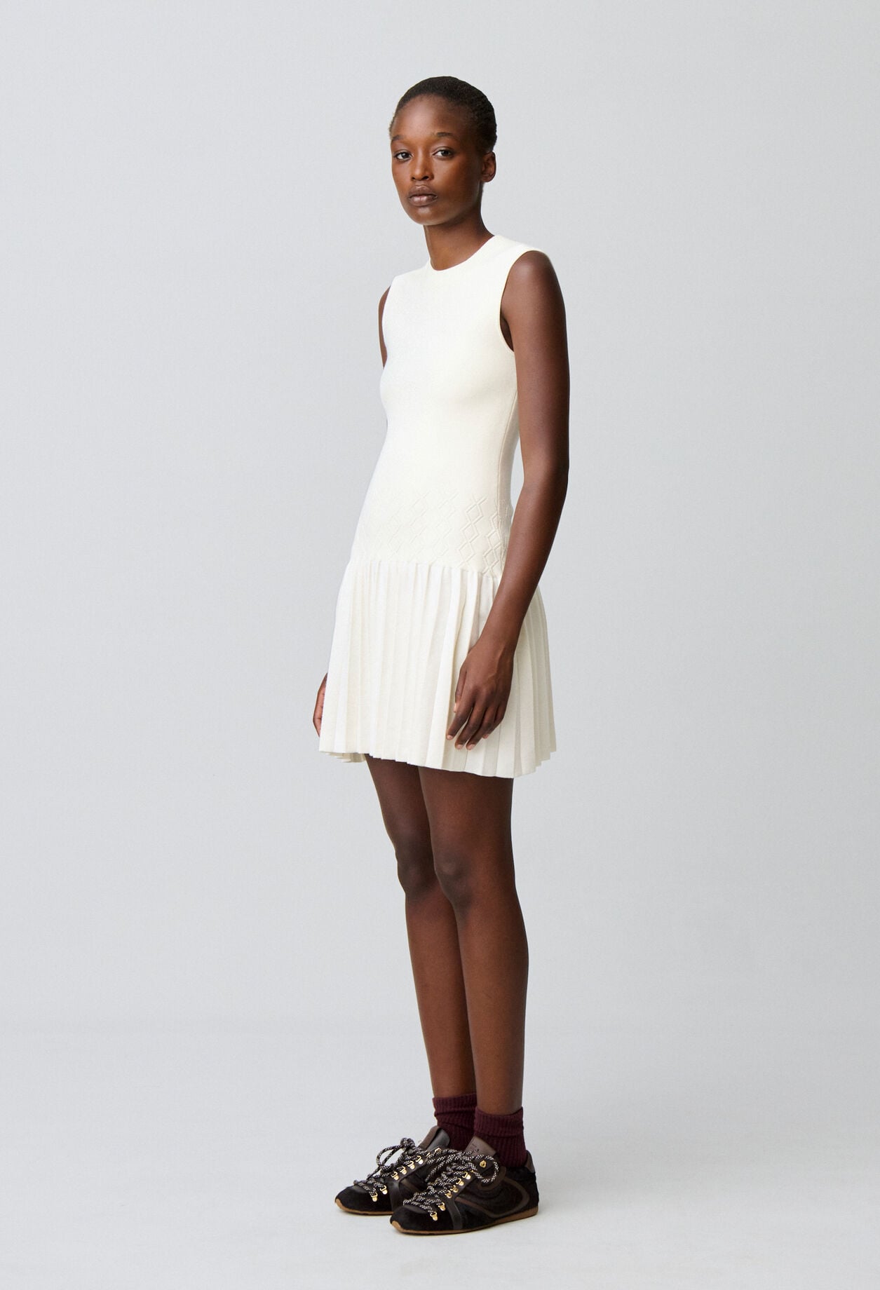 Vestido corto de punto