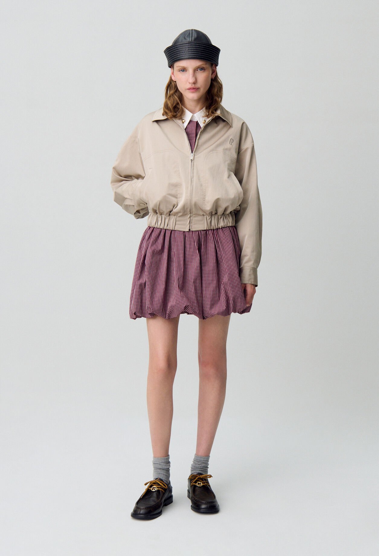 Chaqueta oversize con cremallera