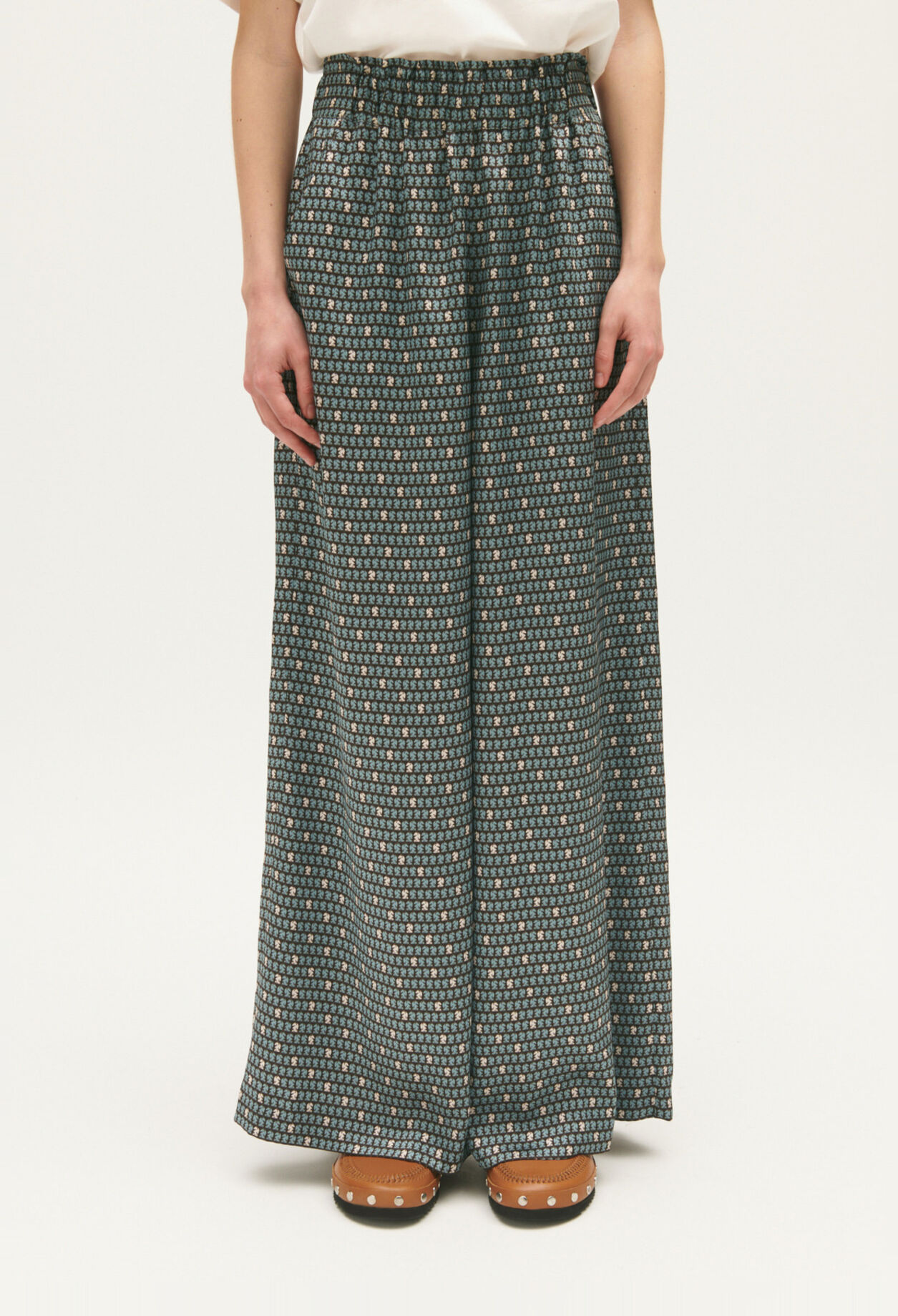 Pantalón fluido de satén