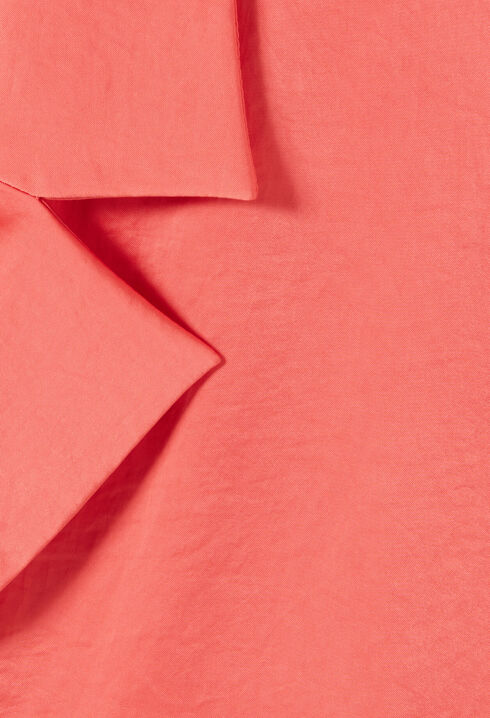 Blusa mandarina fluida y satinada