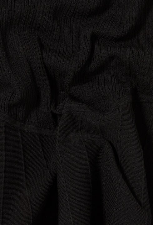 Vestido corto de línea evasé