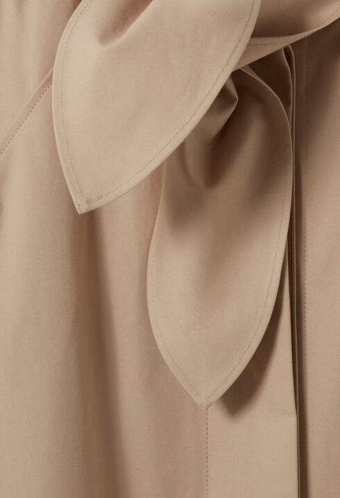 Trench de largo medio