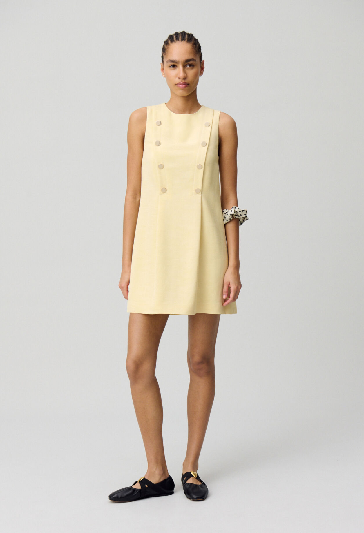 Vestido corto ajustado