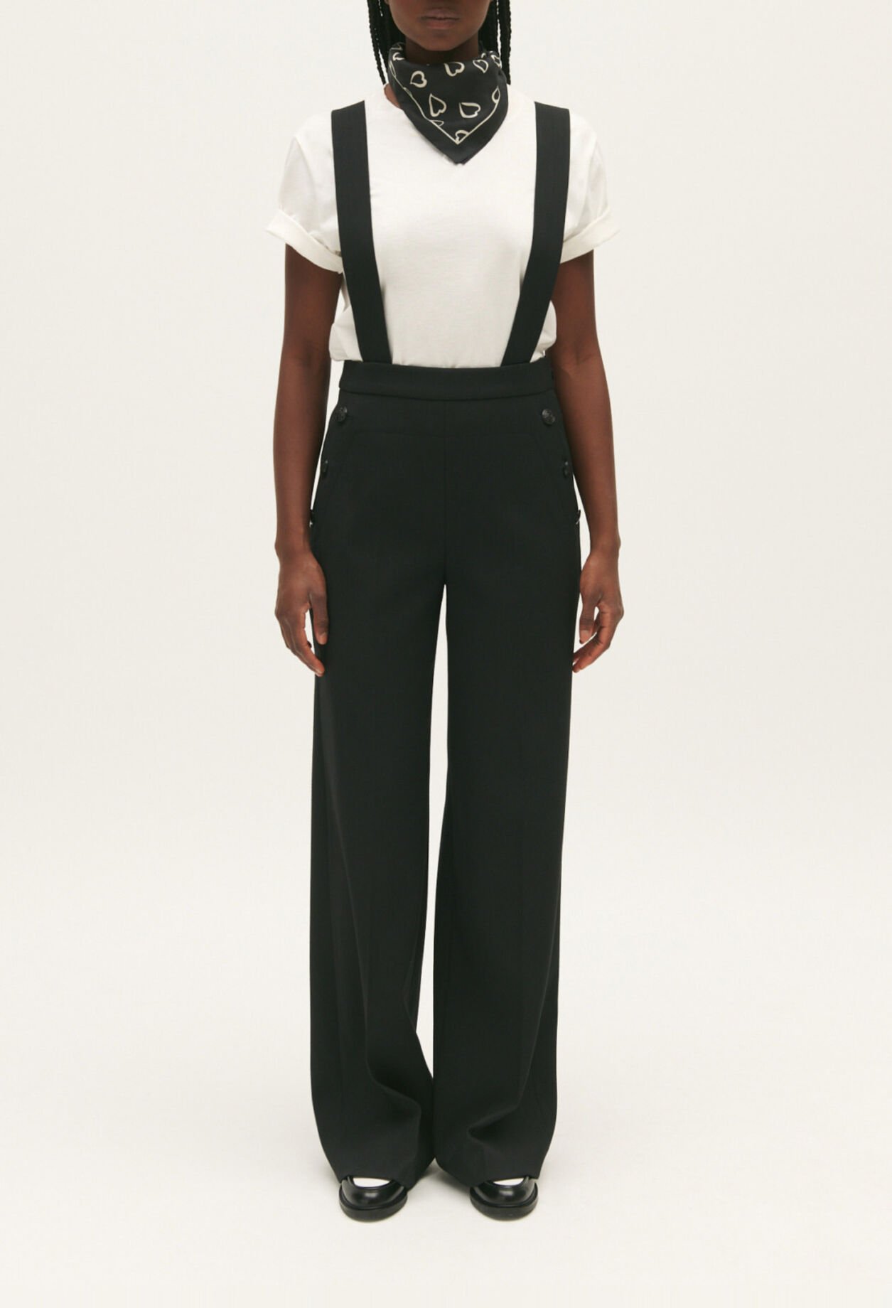 Pantalón de tirantes negro