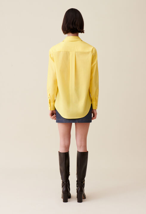 Camisa abotonada