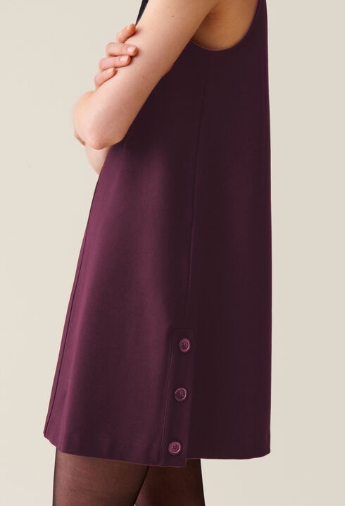 Vestido corto sin mangas