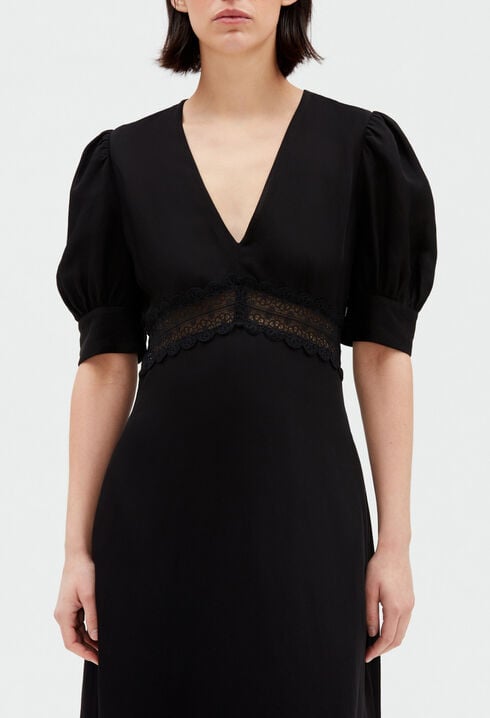 Vestido midi bordado