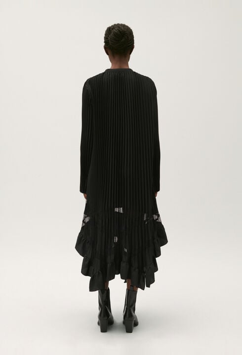 Vestido largo plisado con volantes