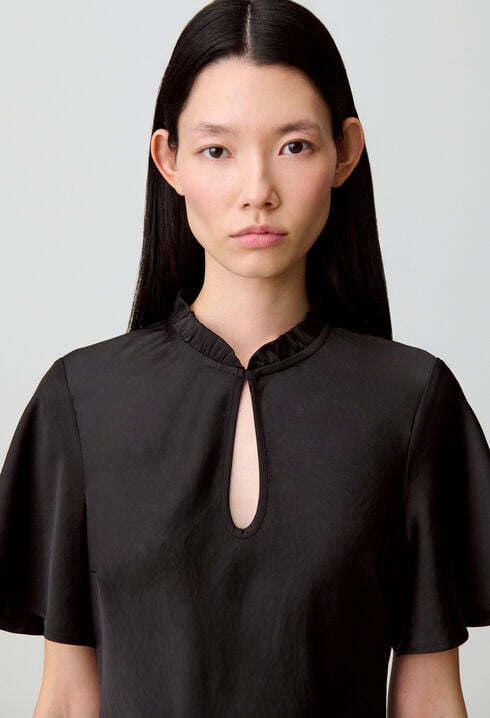 Vestido corto fluido