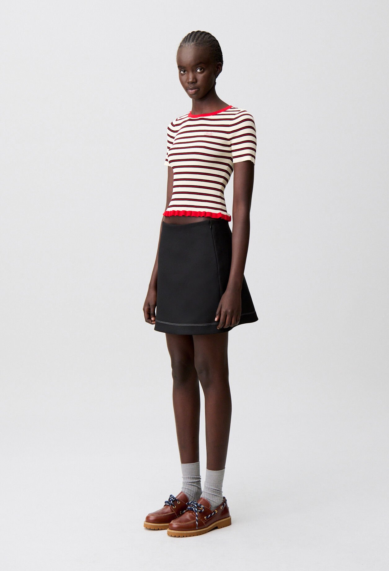 Camiseta de rayas tricolores