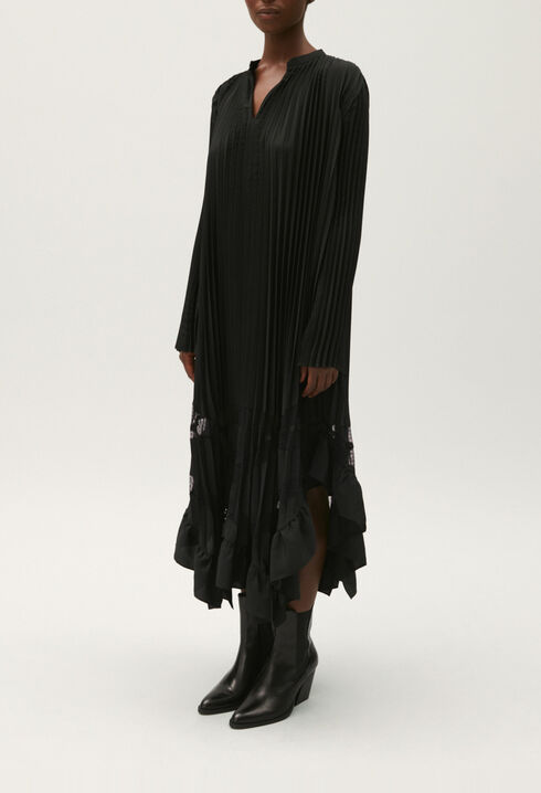 Vestido largo plisado con volantes