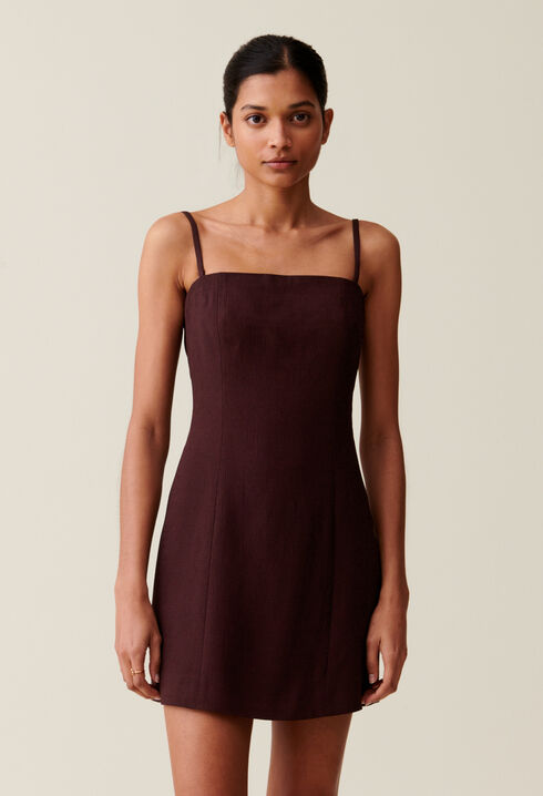Vestido corto sin tirantes