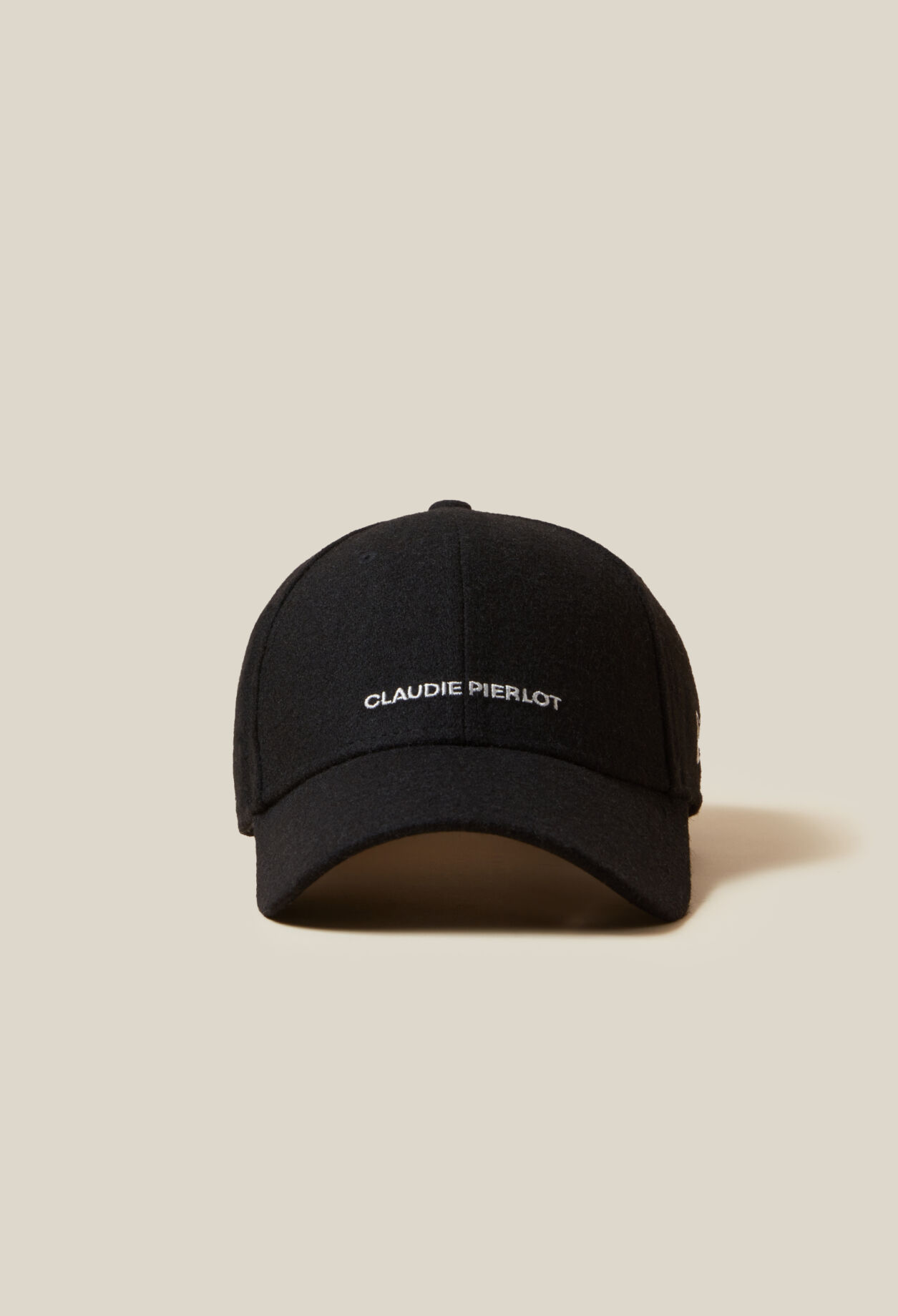 Gorra negra con logo Claudie Pierlot