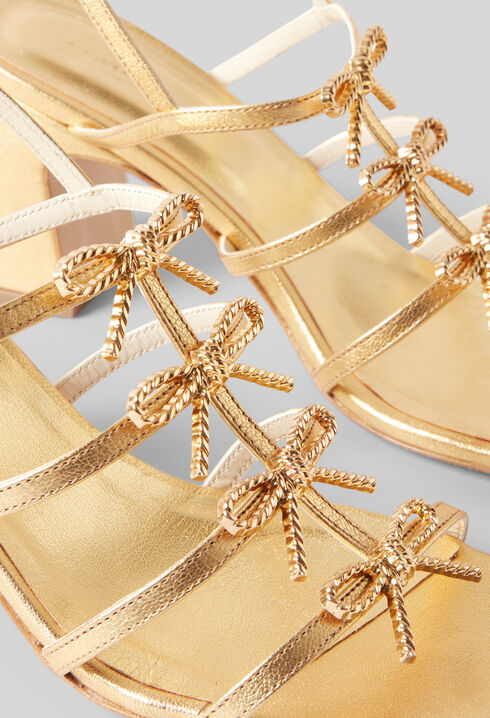 Sandalias de tac&oacute;n de piel