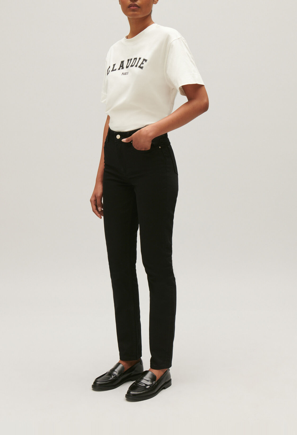 Vaquero skinny negro
