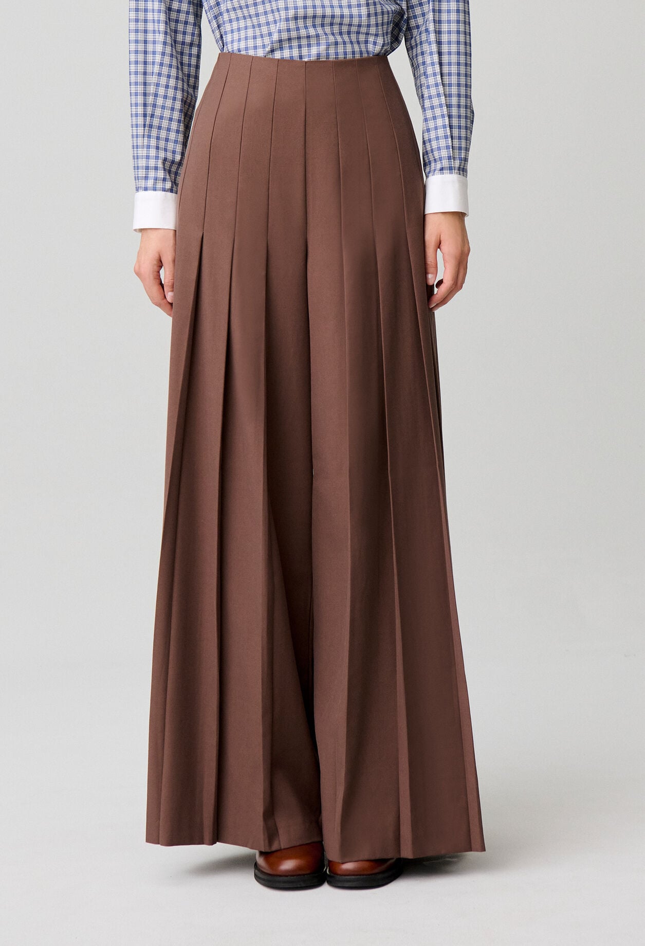 Pantal&oacute;n corte recto ancho
