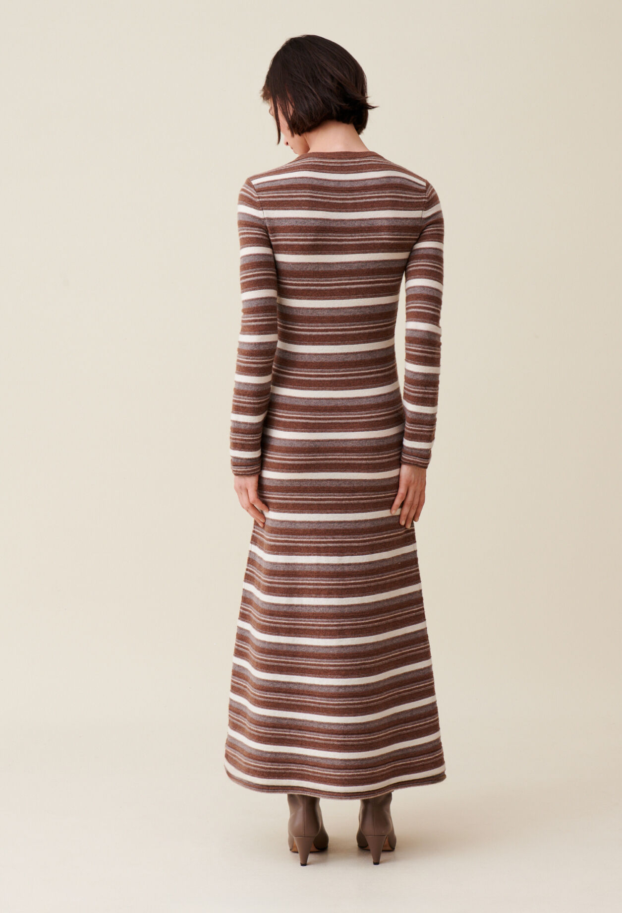 Vestido de lana a rayas