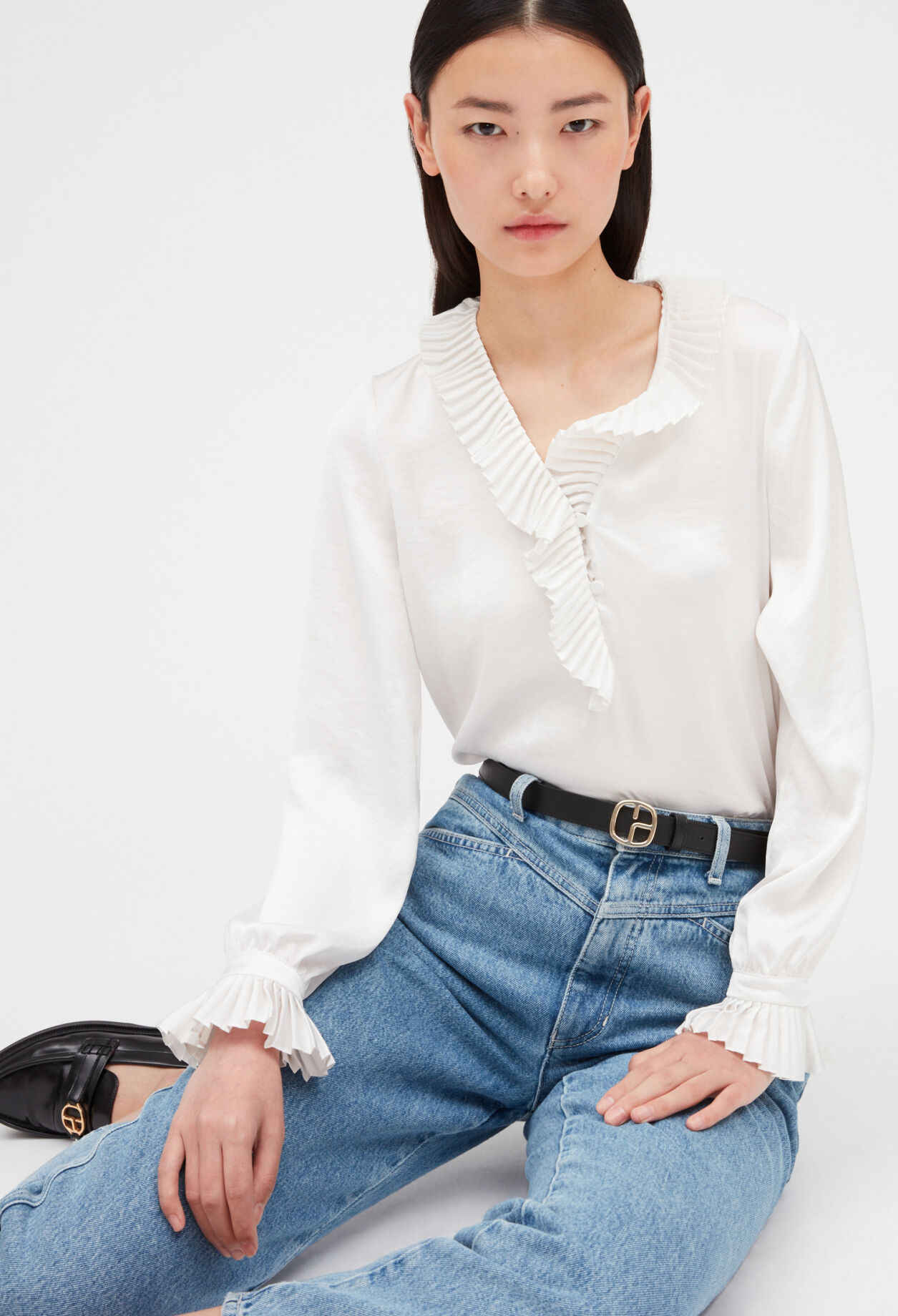 Camisa con volantes