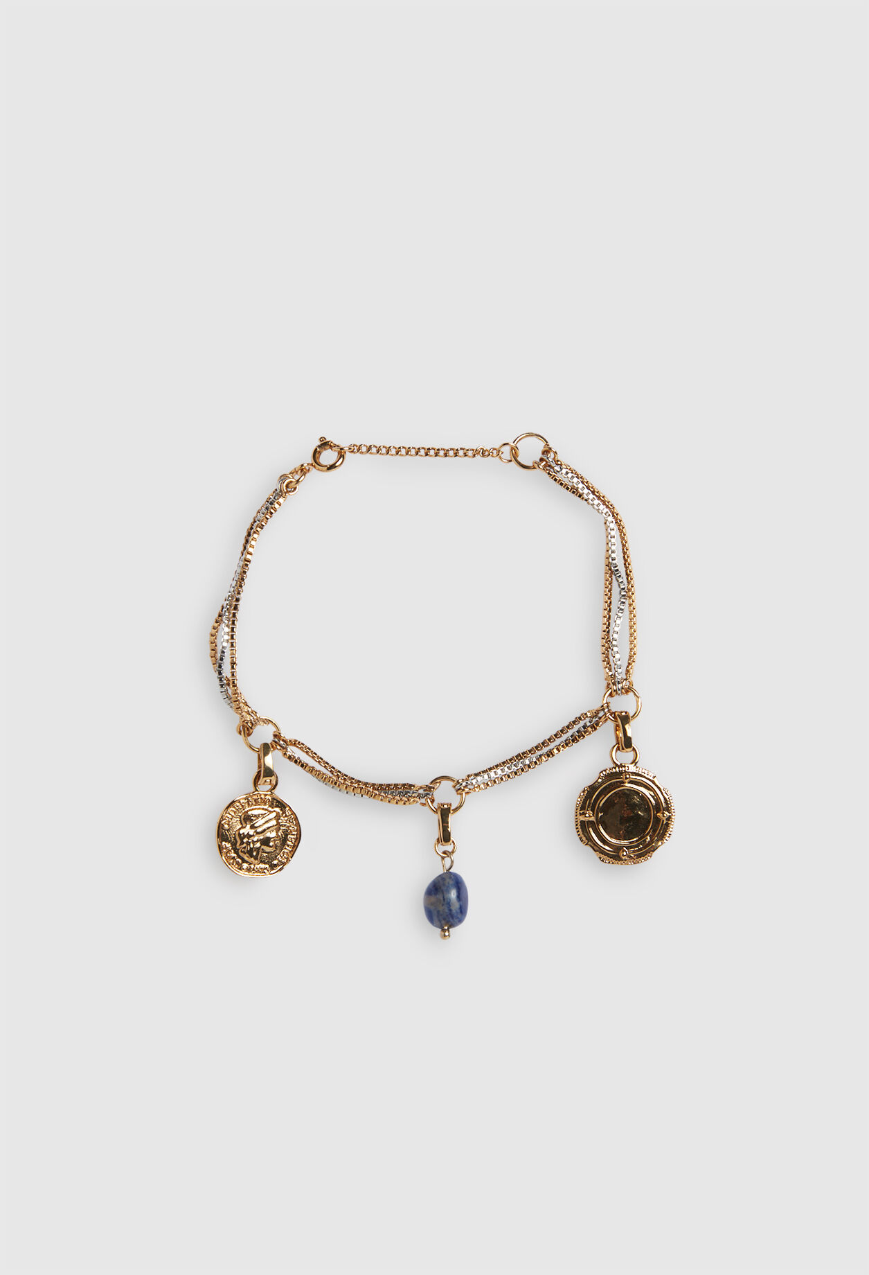 Pulsera con medallas