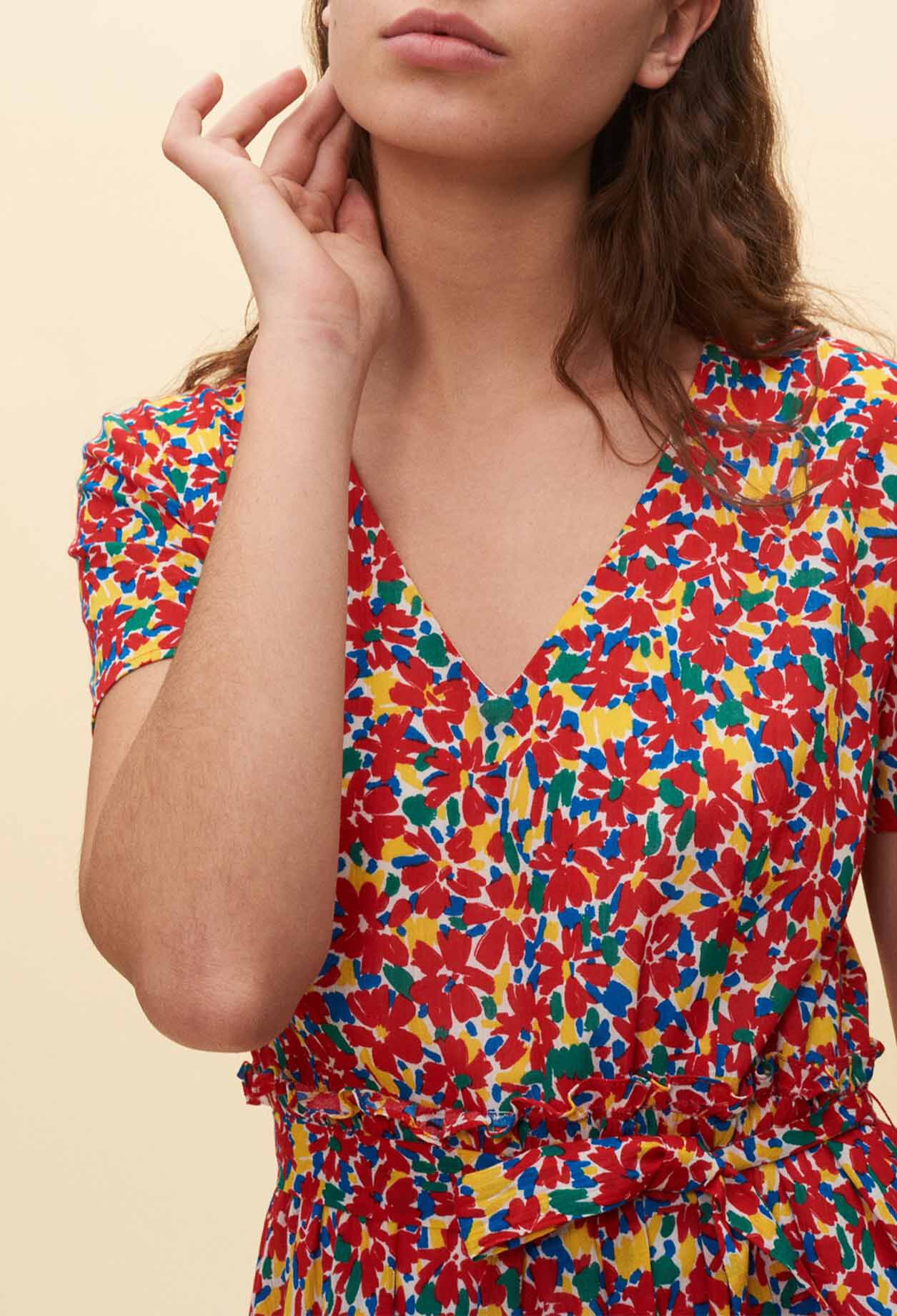 Vestido de flores con fruncidos