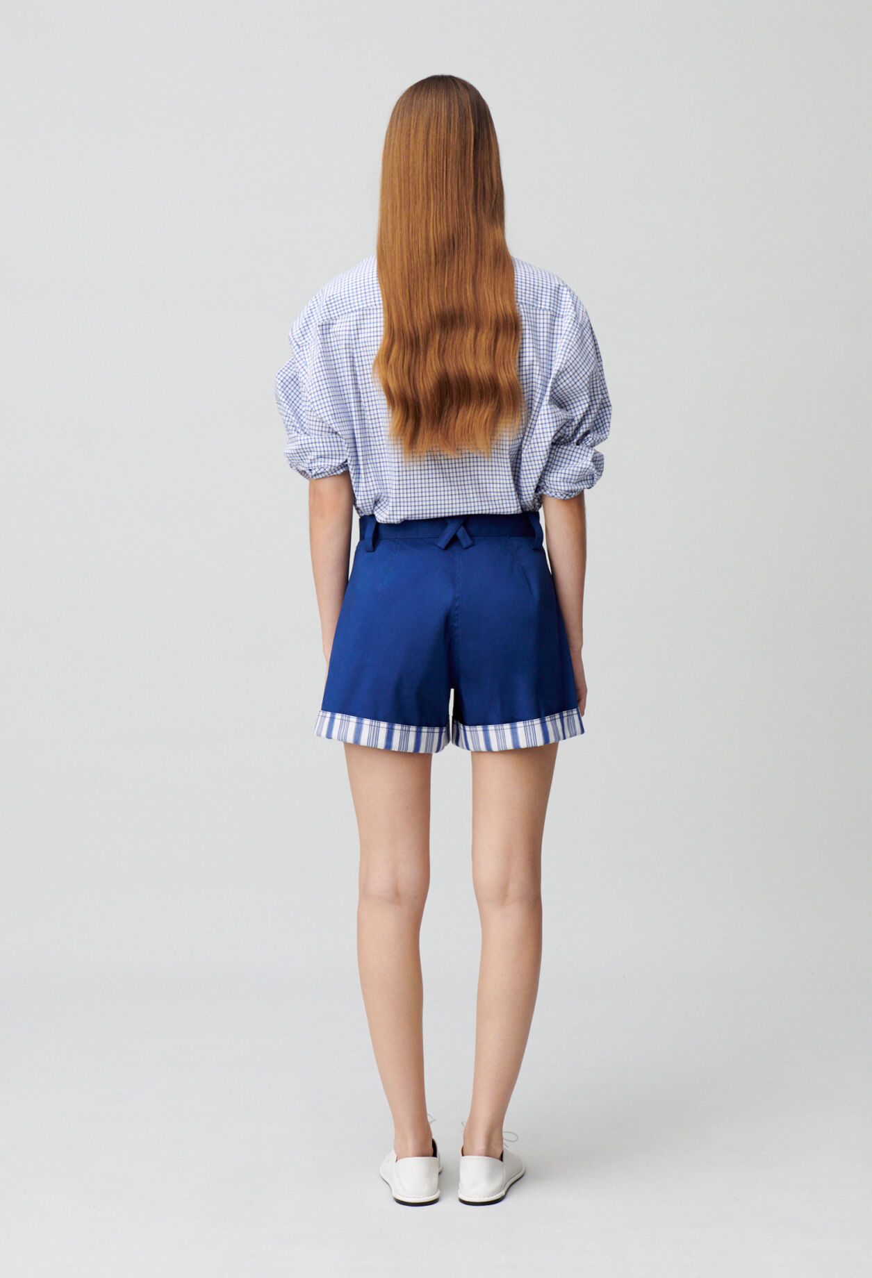 Short a rayas