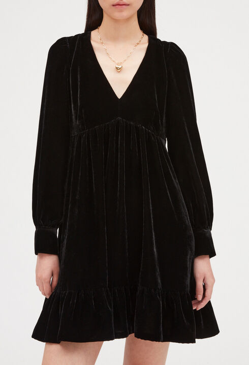 Vestido corto de terciopelo negro