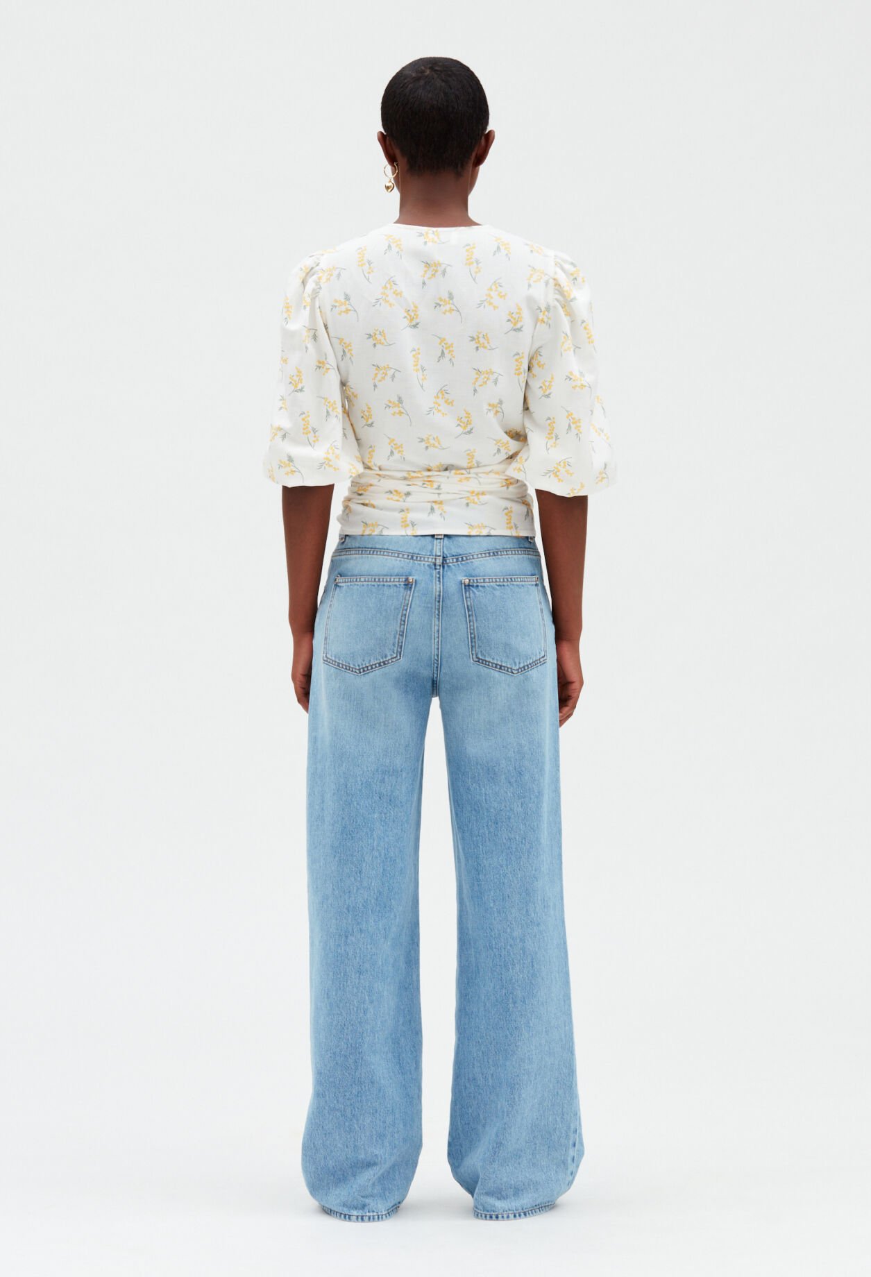 Blusa corta mimosa