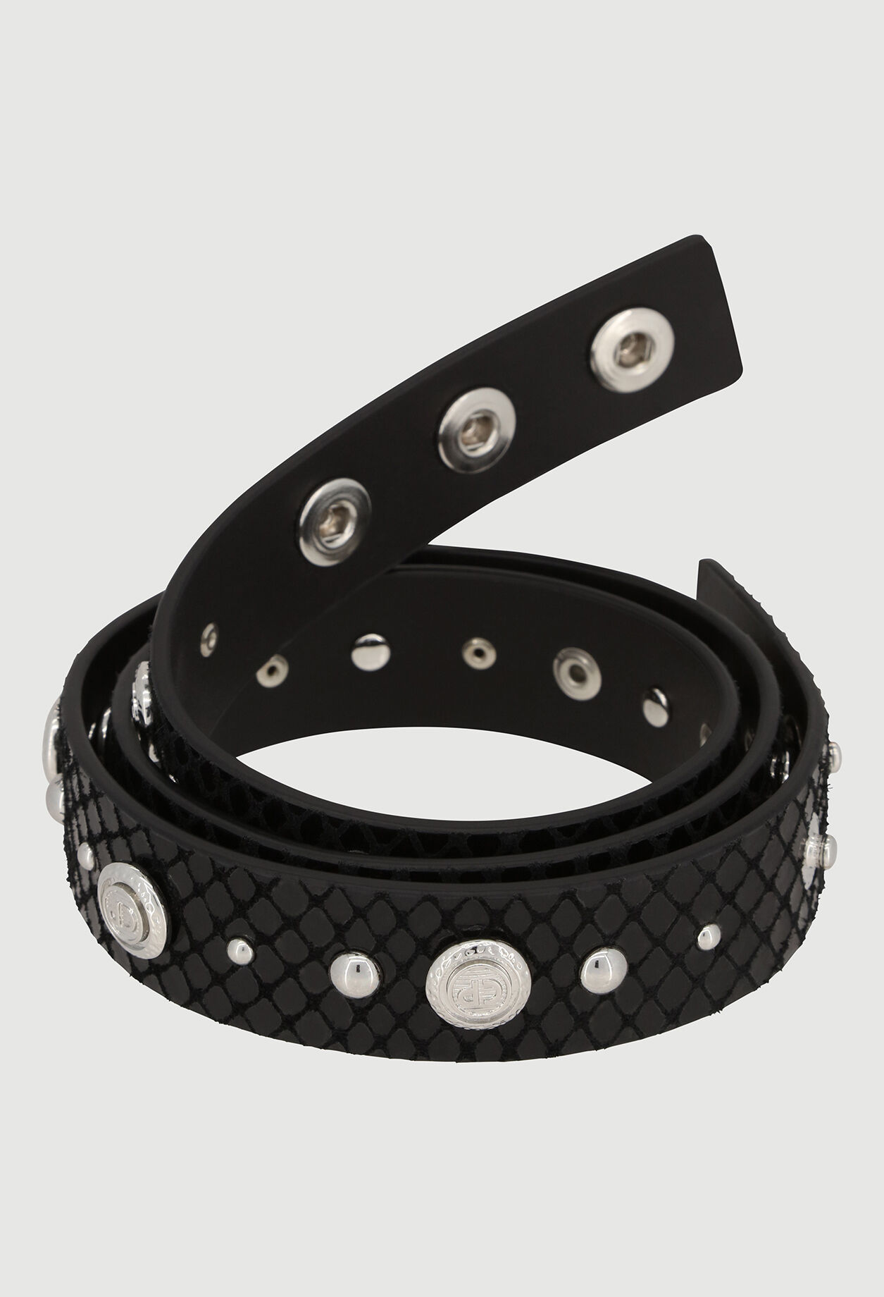 Cinturón de cuero y metal