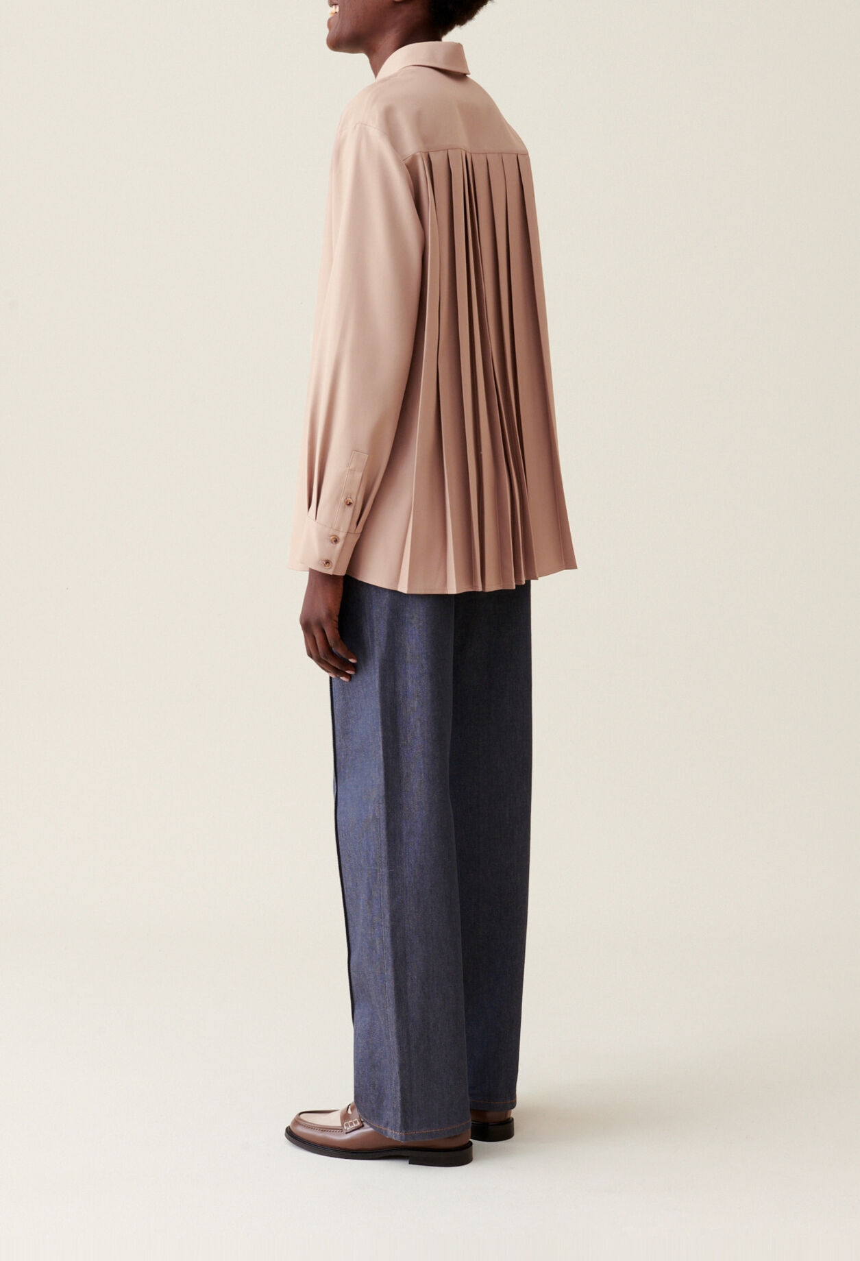 Camisa oversize plisada