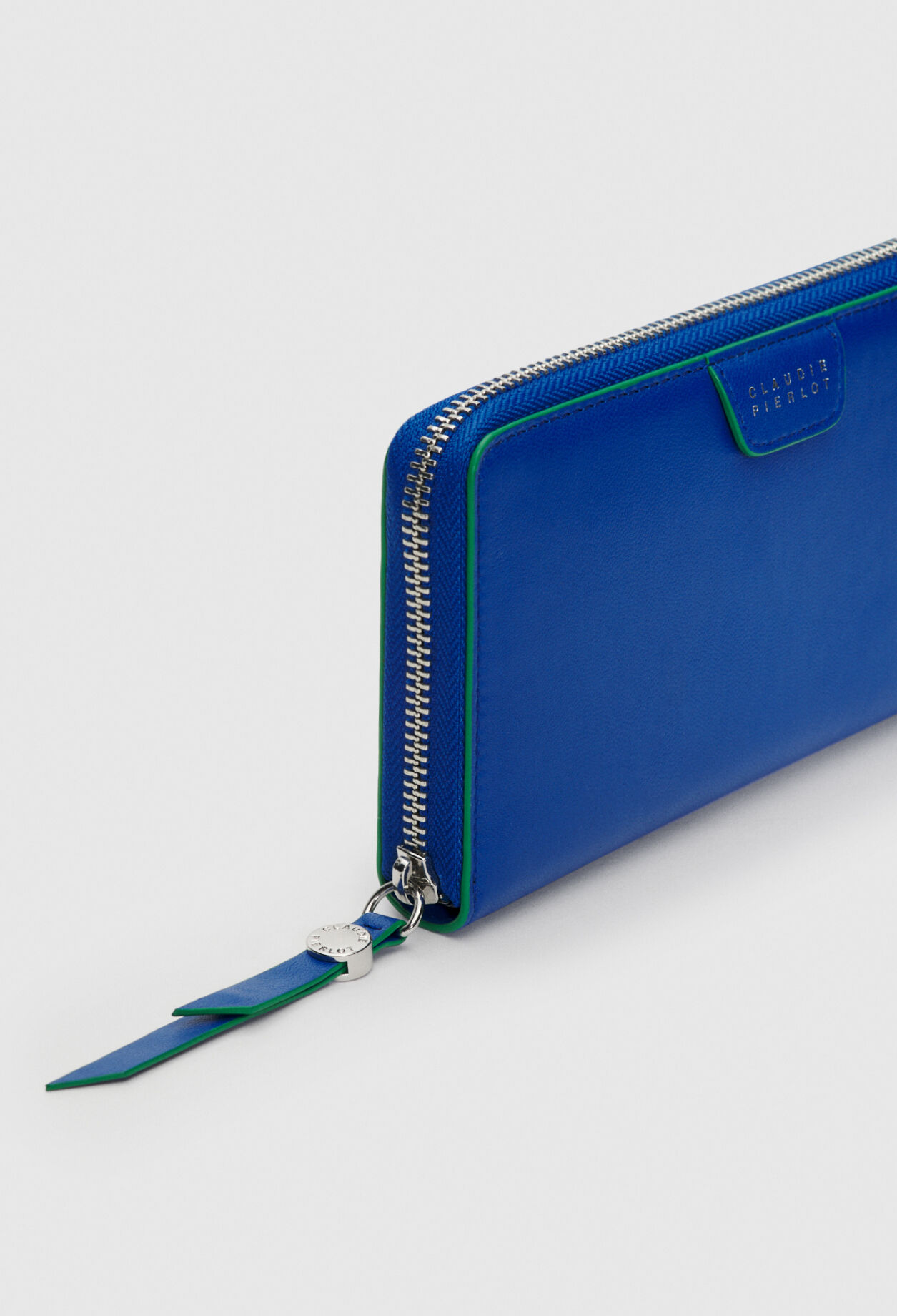 Cartera de cuero