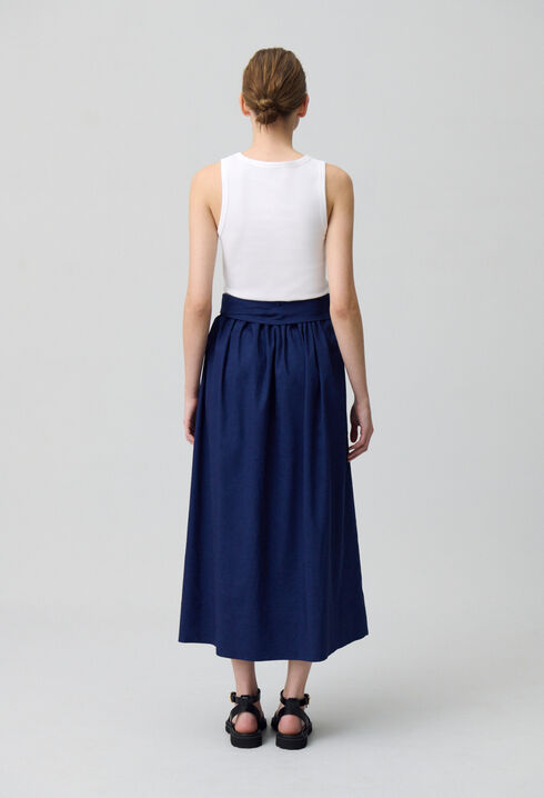 Falda midi con botones
