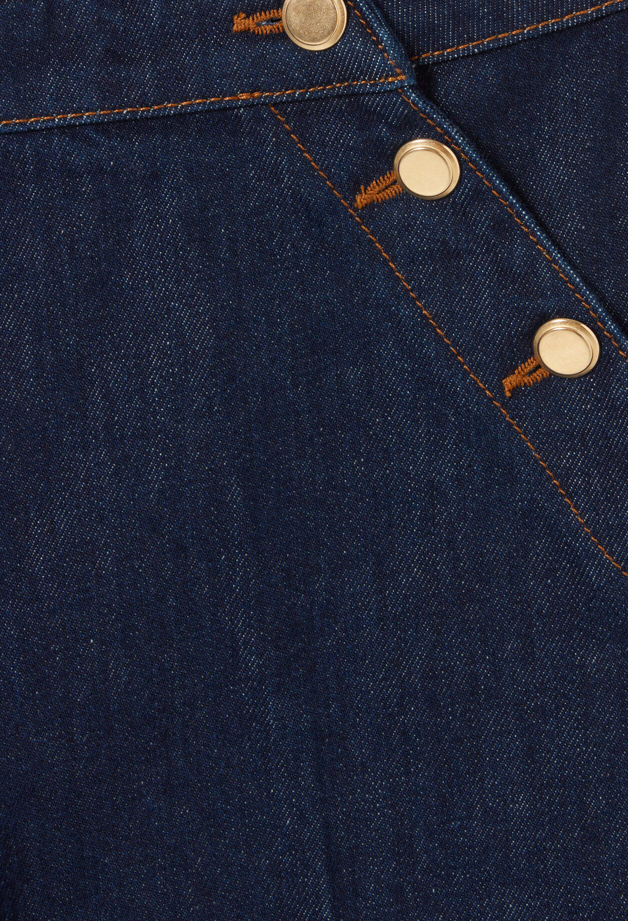 Pantalón vaquero ancho con botones