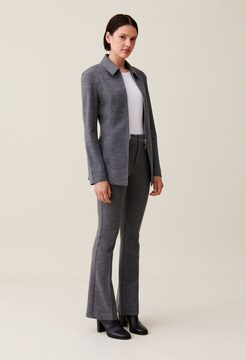 Chaqueta entallada gris cremallera