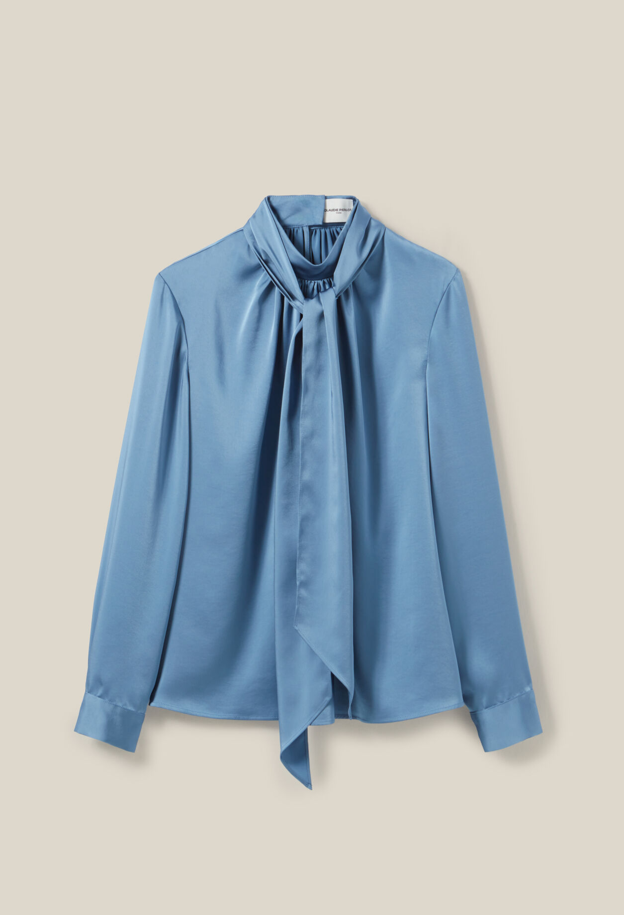 Blusa fluida con lazada al cuello