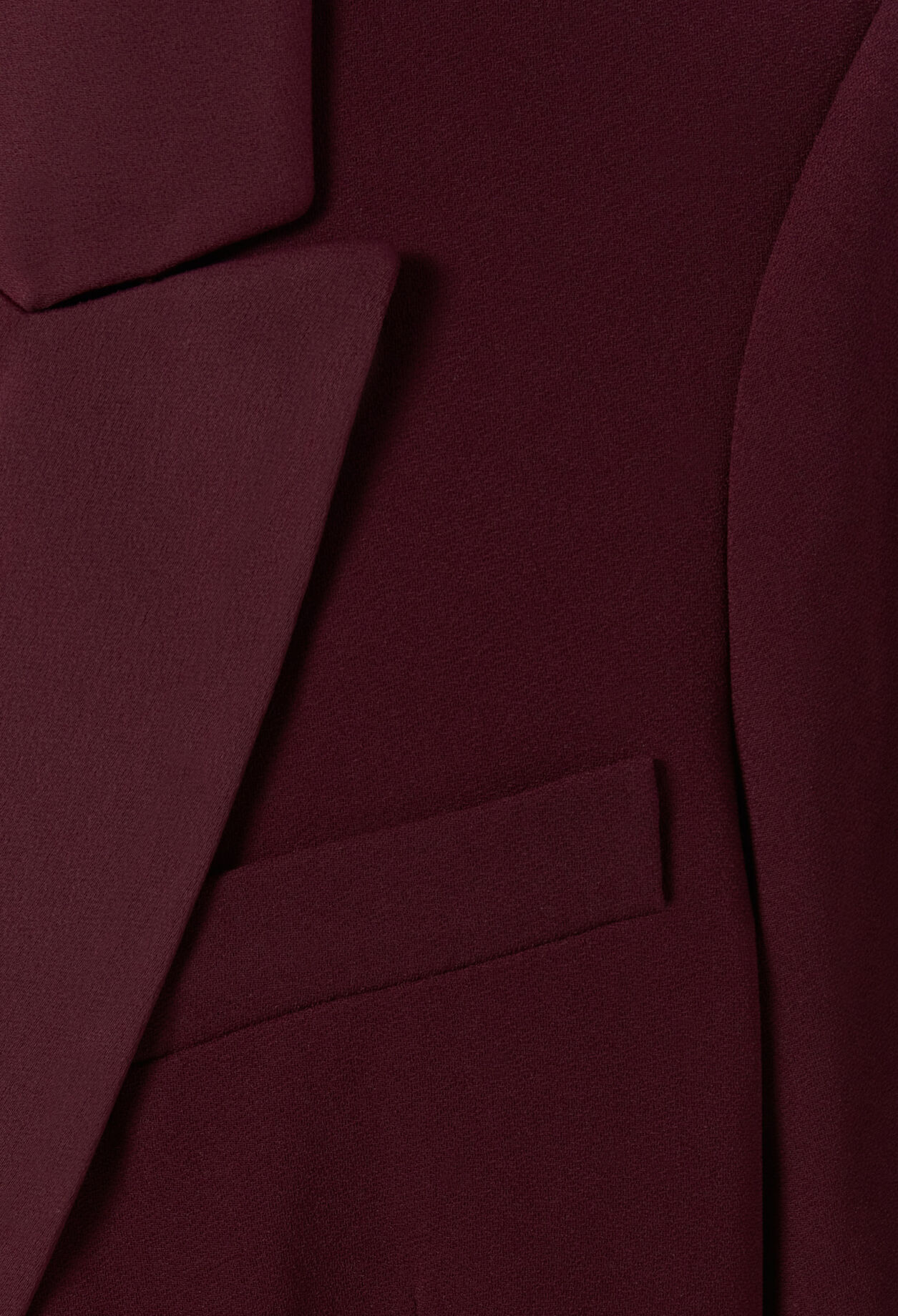Chaqueta de traje con cintur&oacute;n