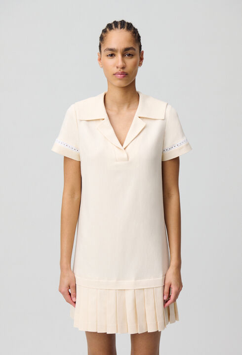 Vestido corto con pliegues
