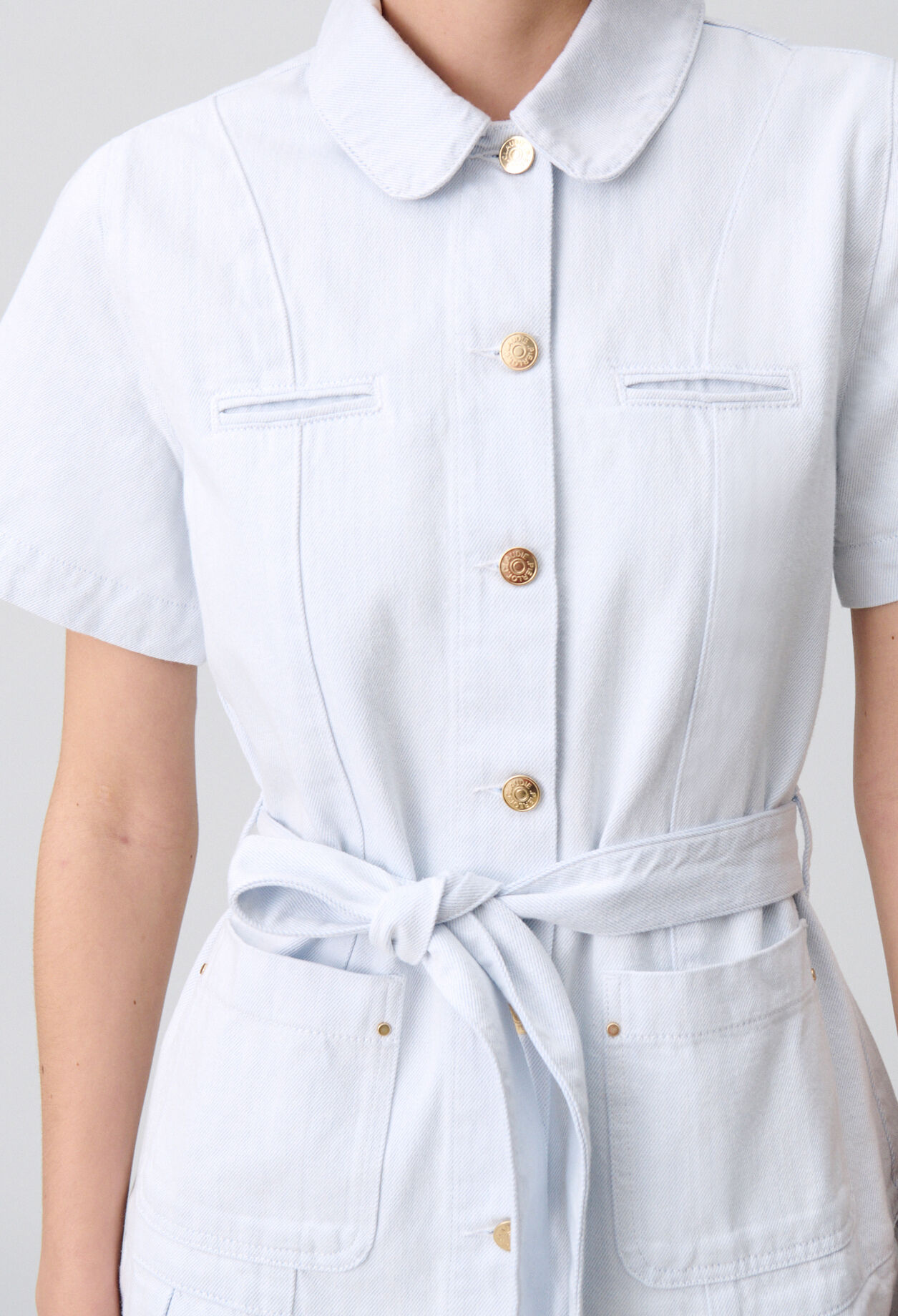 Vestido corto de denim con pliegues