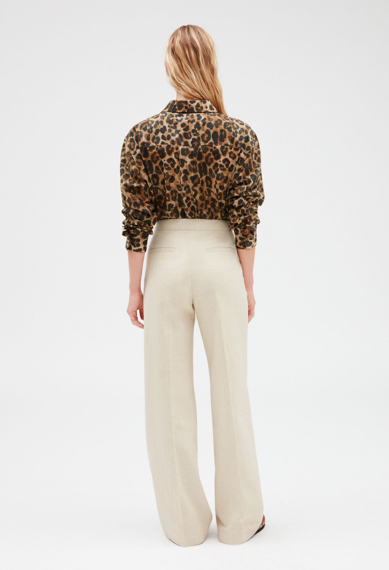 Pantalón beige de algodón y lino
