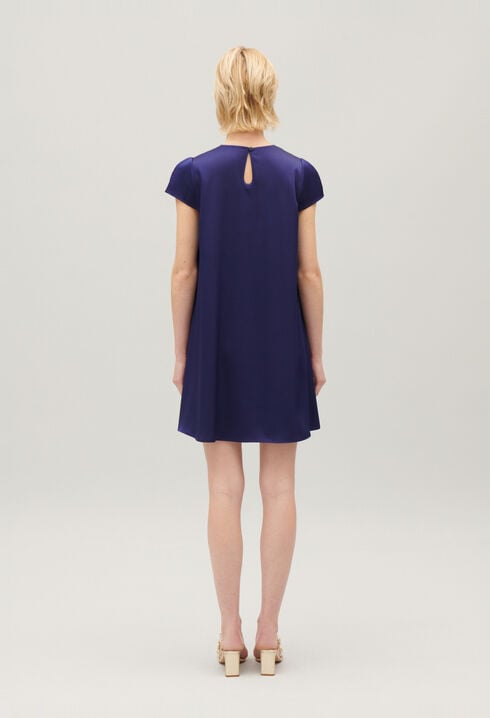 Vestido corto vaporoso