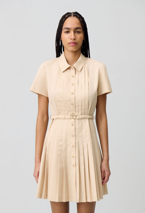 Vestido corto abotonado