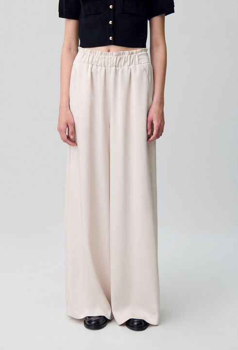 Pantalón ancho con cintura fruncida