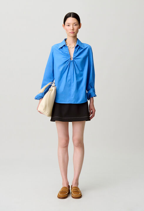 Blusa ancha con escote