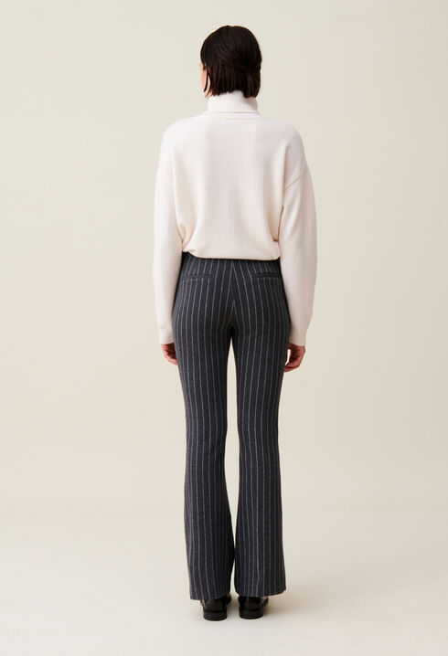 Pantalón flare de rayas