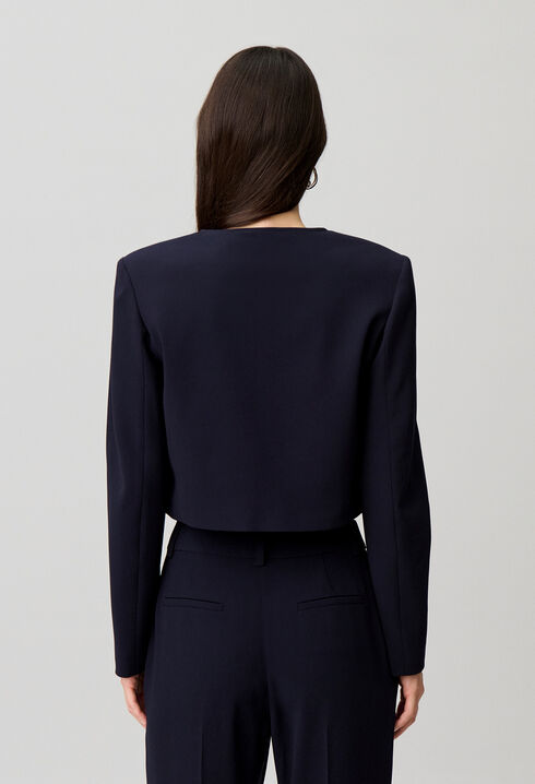 Chaqueta con cuello redondo