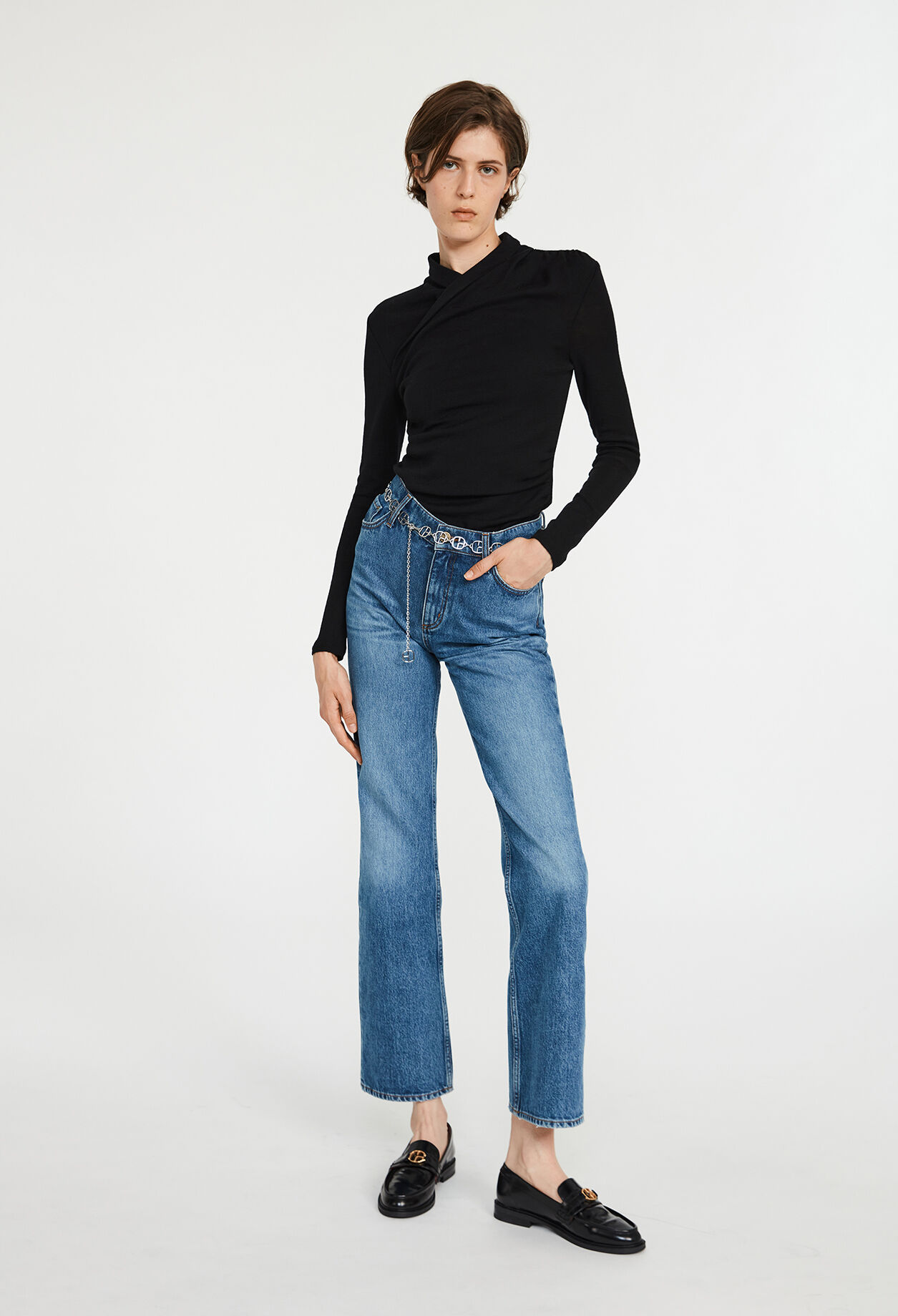 Top con cuello cruzado