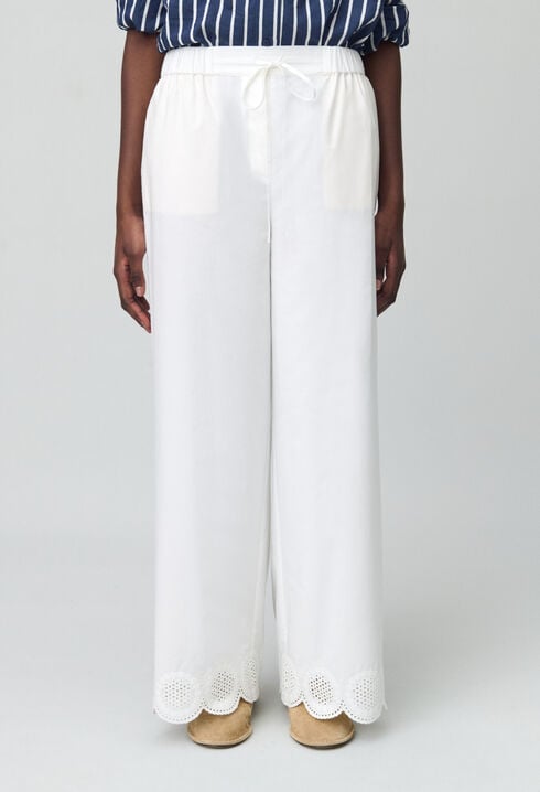 Pantalón amplio ligero bordado